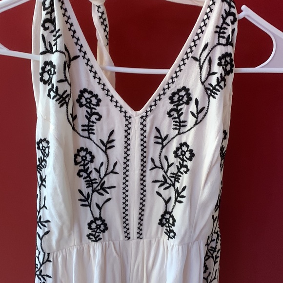 American Eagle White Embroidered Halter Jumpsuit - Picture 3 of 5
